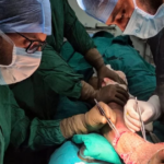 Dr. Kushan Nanavati, Vascular Doctor in Vadodara doing operation